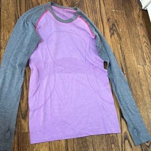 Lululemon long sleeve swiftly tech